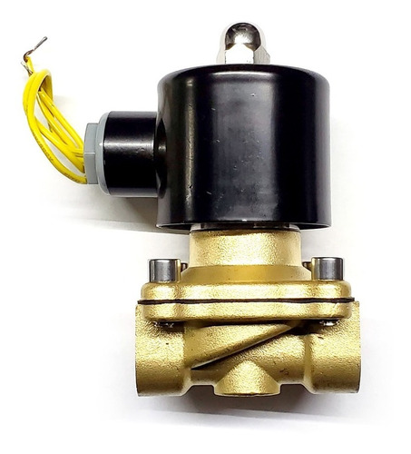 Válvula solenoide normalmente cerrada, cuerpo de latón, conexión a proceso de 1/2" NPT, 24 Volts corriente directa.